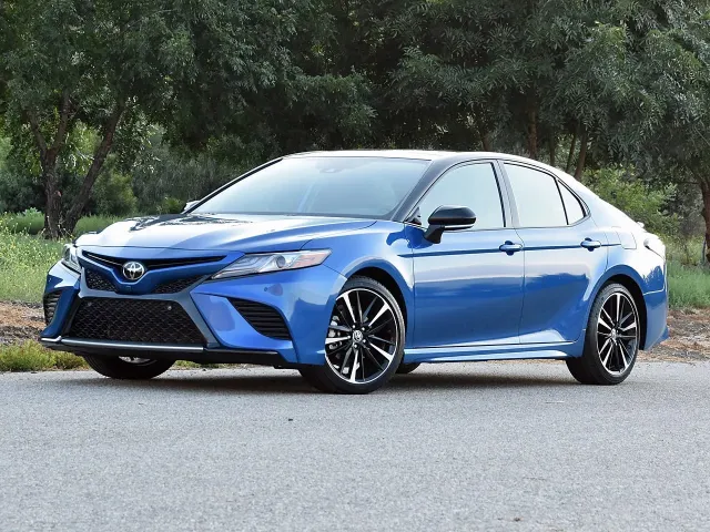 TOYOTA CAMRY