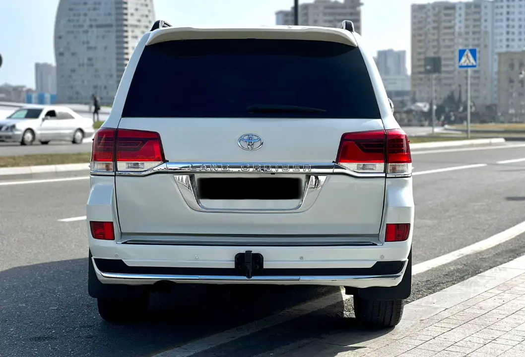 Kirayə Toyota Land Cruiser 2014