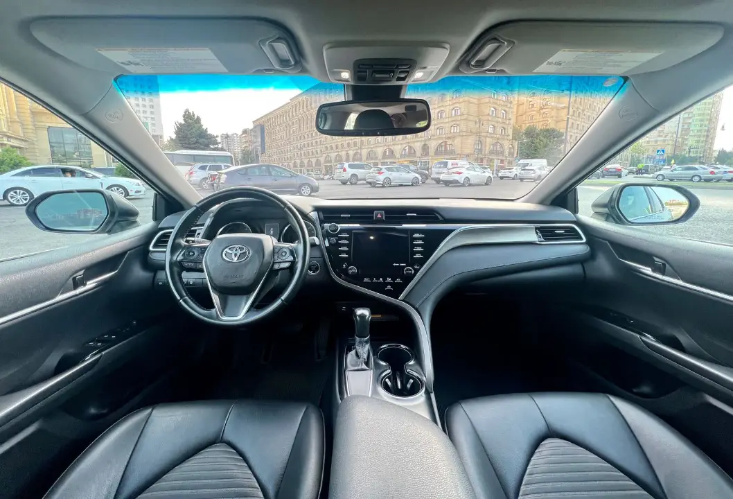 Kirayə Toyota Camry 2018