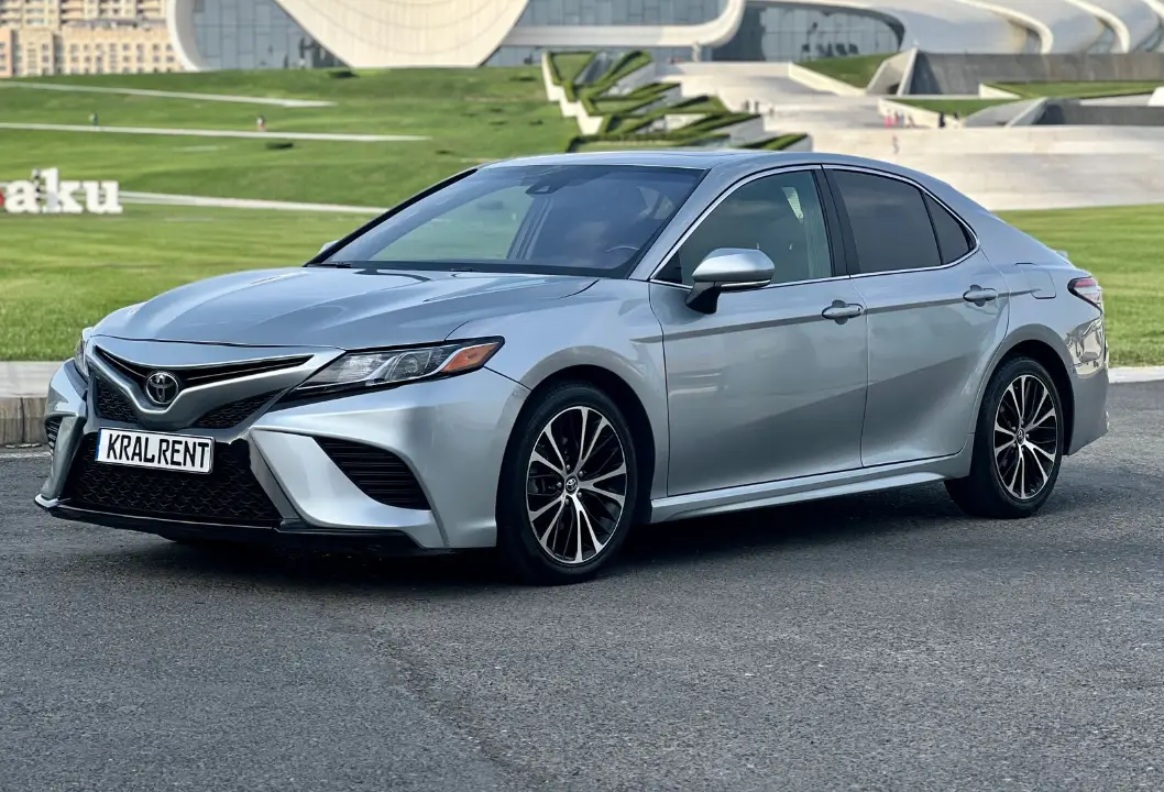 Kirayə Toyota Camry 2018