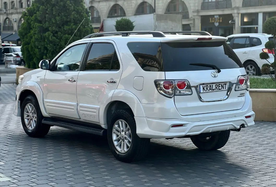 Kirayə Toyota Fortuner 2018