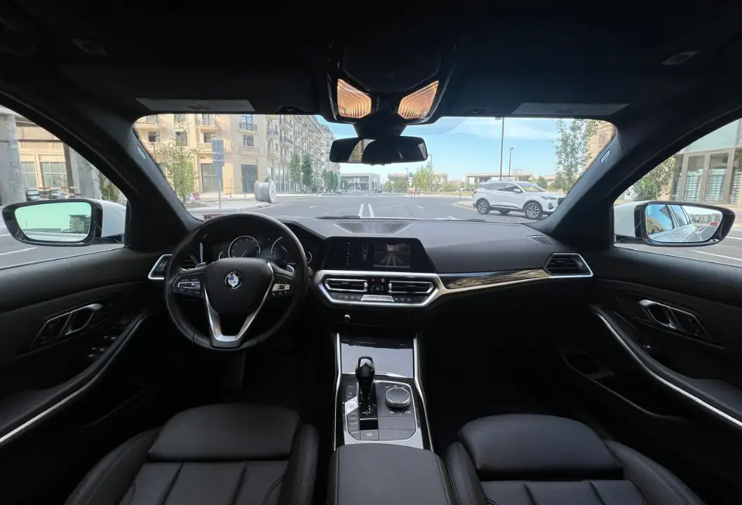 Kirayə BMW 330i G20 2019