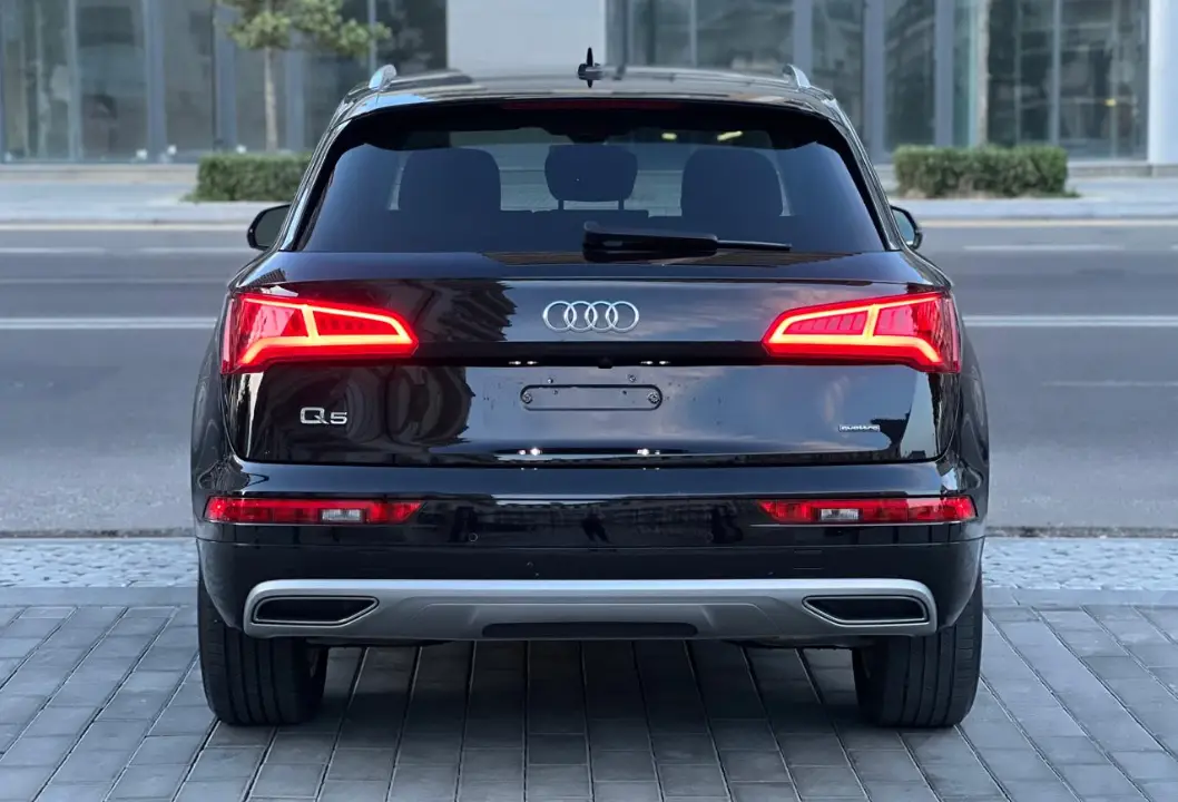 Kirayə Audi Q5 Minik 2020