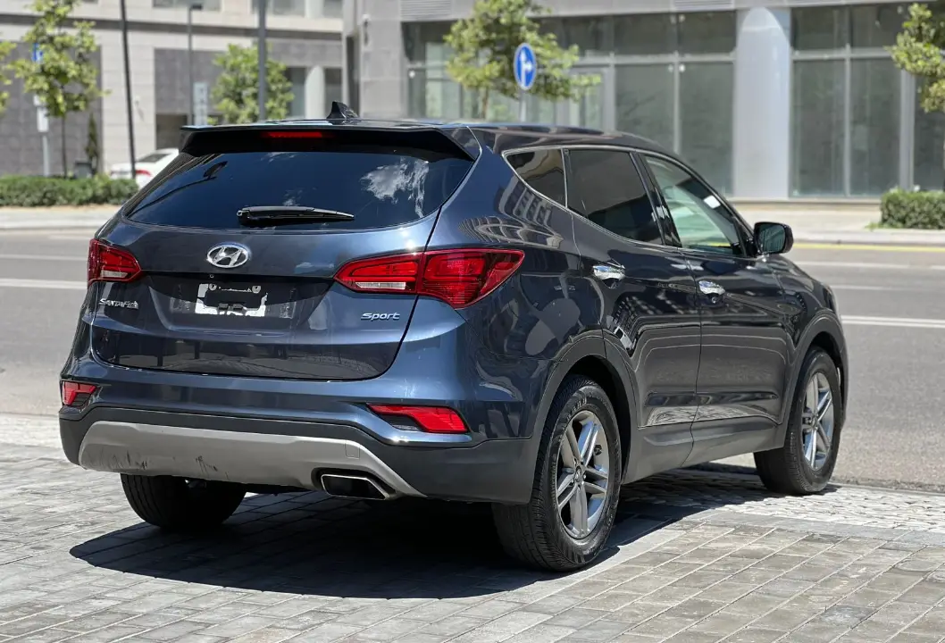 Kirayə Hyundai Santa fe 2016