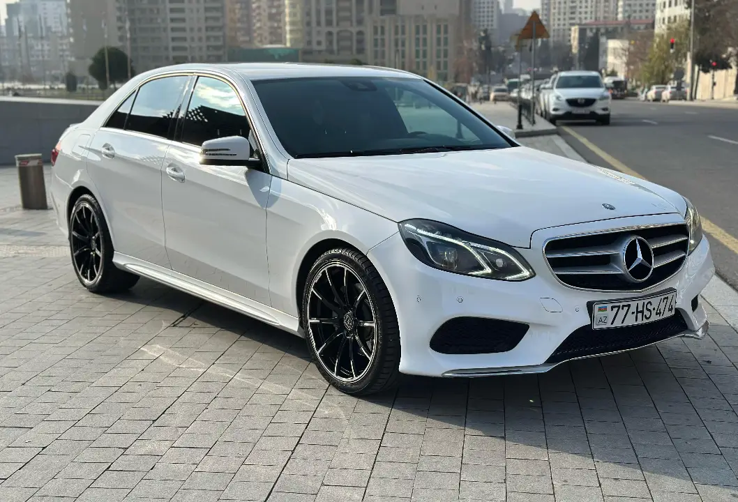 Kirayə Mercedes-Benz E 200 2015